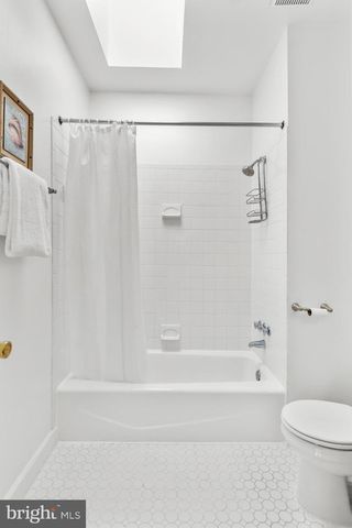 661 F ST NE, Washington, DC 20002