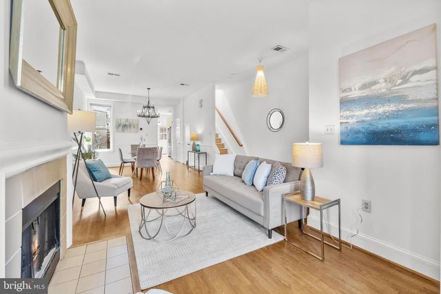 661 F ST NE, Washington, DC 20002