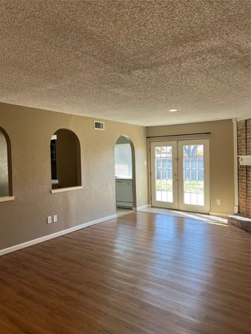 1910 Whiteoak Drive, Garland, TX 75040