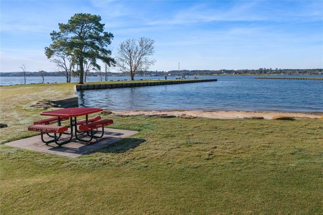 14520 Diamondhead N, Conroe, TX 77356