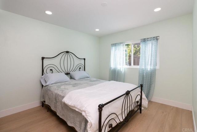 11007 Crystal Springs Rd, Santee, CA 92071