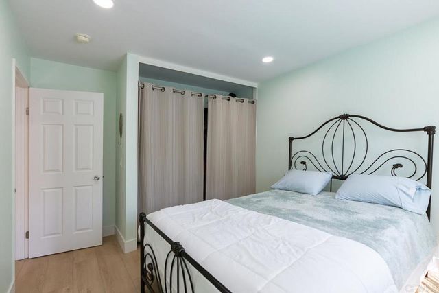 11007 Crystal Springs Rd, Santee, CA 92071
