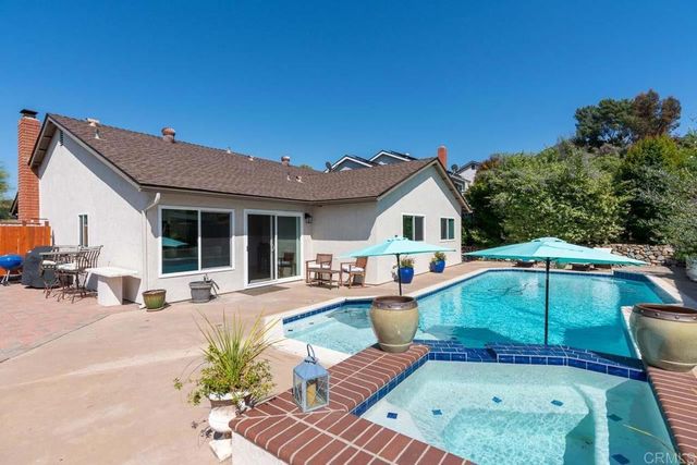 11007 Crystal Springs Rd, Santee, CA 92071