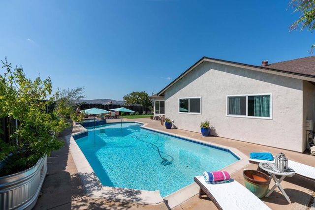 11007 Crystal Springs Rd, Santee, CA 92071