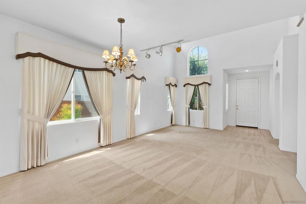 Image 6 of property listing at 31305 Gleneagles, Temecula, CA 92591