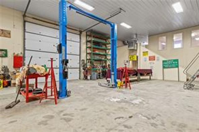 379 & 978 E Hwy 14, Lead Hill, AR 72644