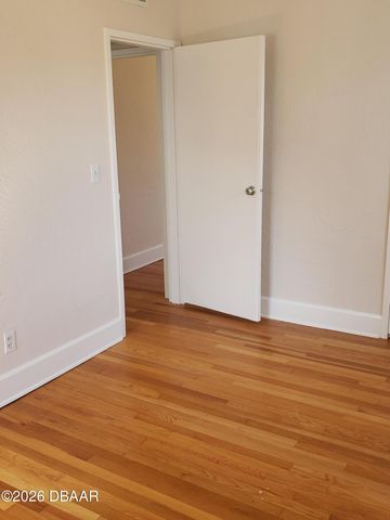 500 S Beach St Apt B3, Daytona Beach, FL 32114