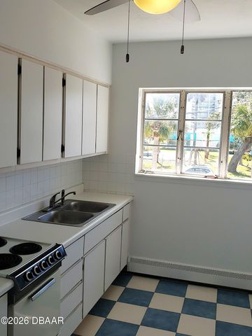 500 S Beach St Apt B3, Daytona Beach, FL 32114