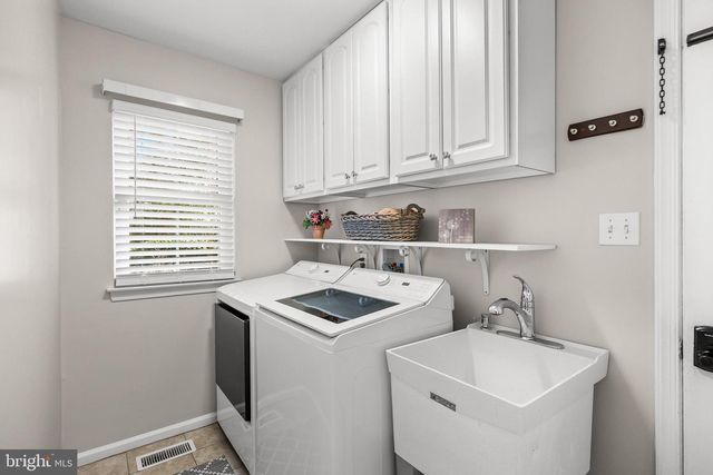 120 WILLIAM FEATHER DR, Voorhees, NJ 08043