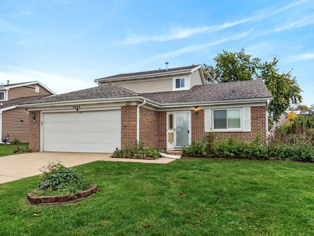 1393 Spring Valley Drive, Carol Stream, IL 60188 — exterior