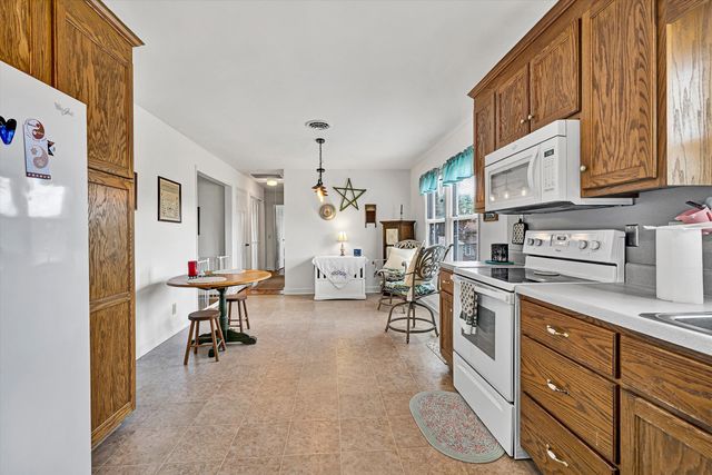 225 ARTHUR CIR, Ferrum, VA 24088