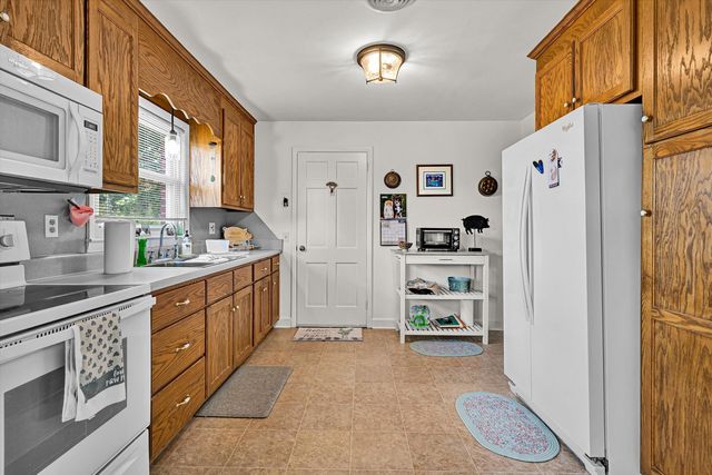 225 ARTHUR CIR, Ferrum, VA 24088