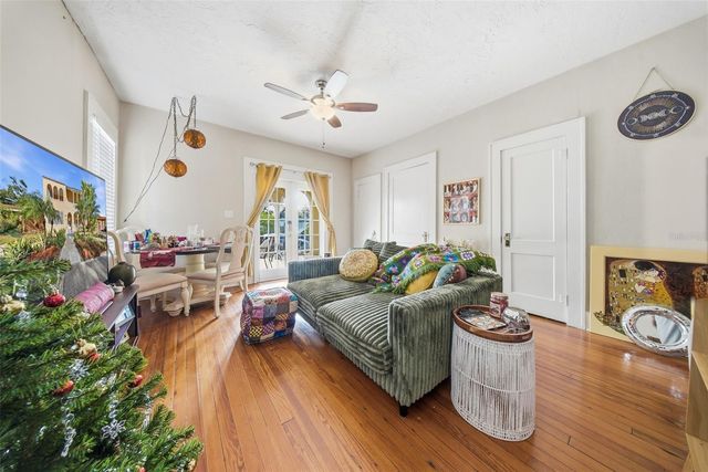 8334 DIAGONAL ROAD N, St Petersburg, FL 33702