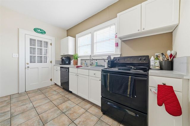 8334 DIAGONAL ROAD N, St Petersburg, FL 33702