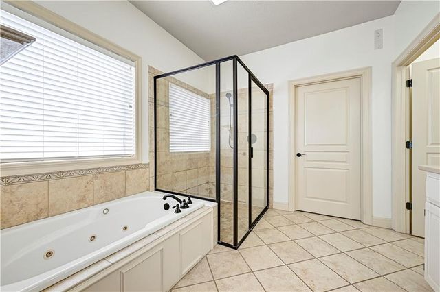 11108 W 132nd Place, Overland Park, KS 66213