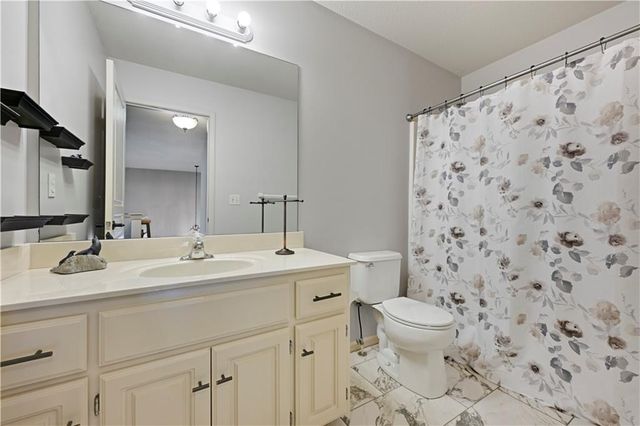 11108 W 132nd Place, Overland Park, KS 66213