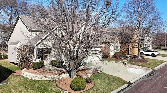 11108 W 132nd Place, Overland Park, KS 66213