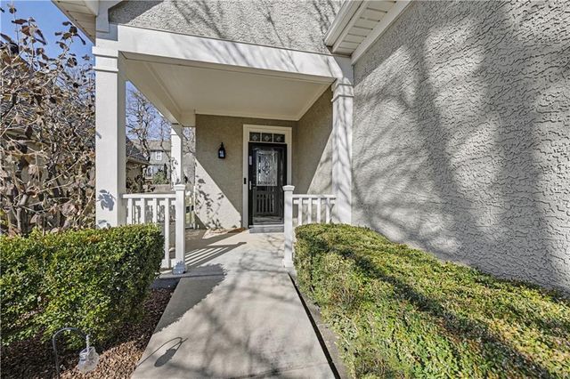 11108 W 132nd Place, Overland Park, KS 66213