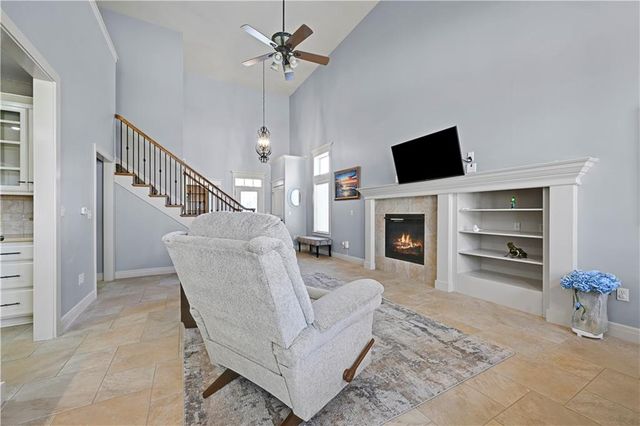 11108 W 132nd Place, Overland Park, KS 66213