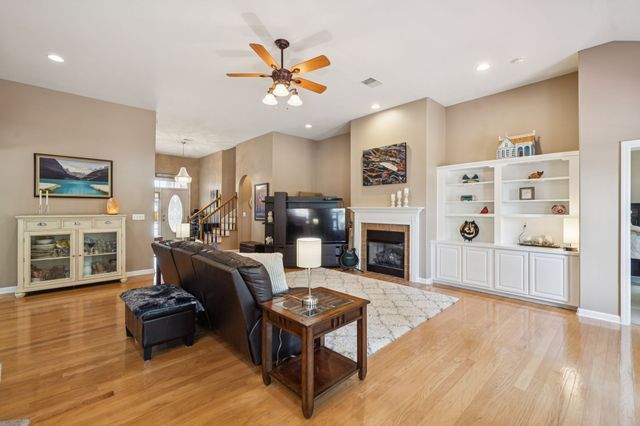 1826 Nantes Ct, Spring Hill, TN 37174