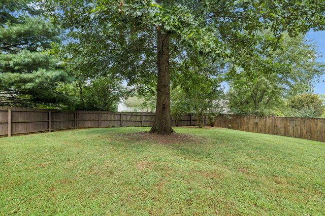 1826 Nantes Ct, Spring Hill, TN 37174
