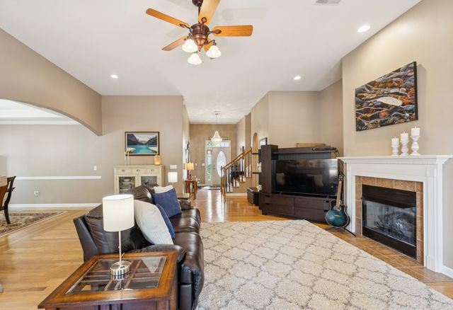 1826 Nantes Ct, Spring Hill, TN 37174