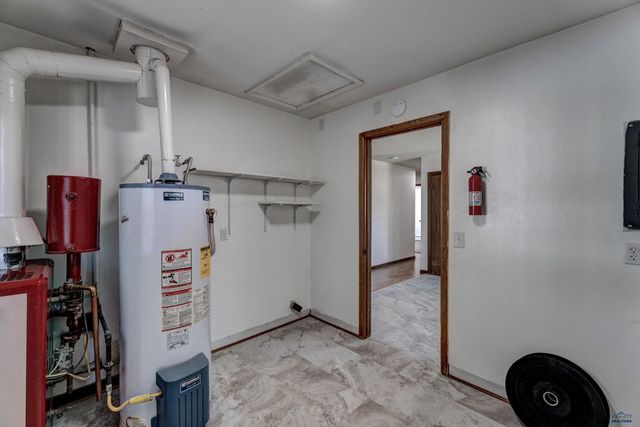 142 E MONTANA, Rapid City, SD 57701