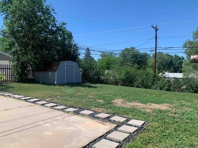 142 E MONTANA, Rapid City, SD 57701