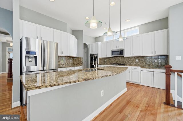 13131 CLARKSBURG SQUARE RD, Clarksburg, MD 20871