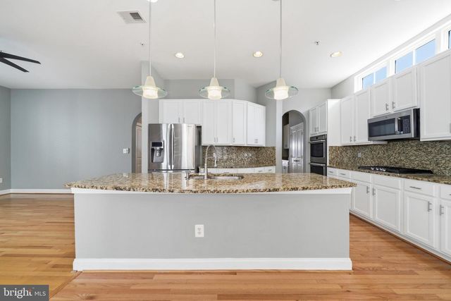 13131 CLARKSBURG SQUARE RD, Clarksburg, MD 20871