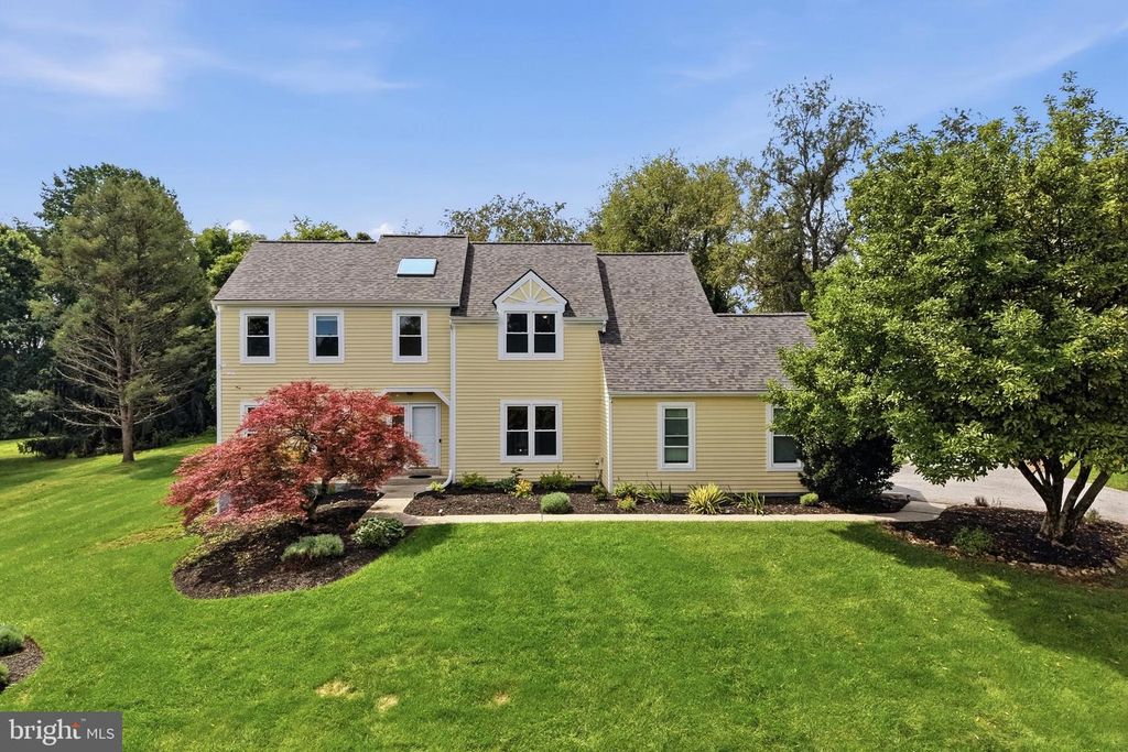 422 S SADDLEBROOK CIR, CHESTER SPRINGS, PA 19425 — photo 3