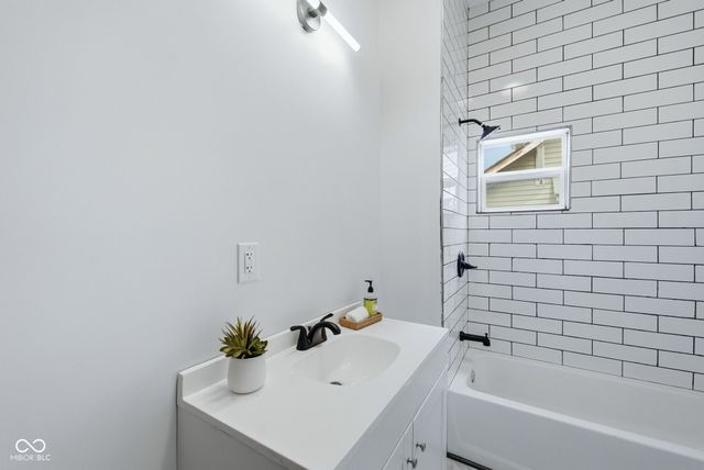 3752 Ruckle Street, Indianapolis, IN 46205