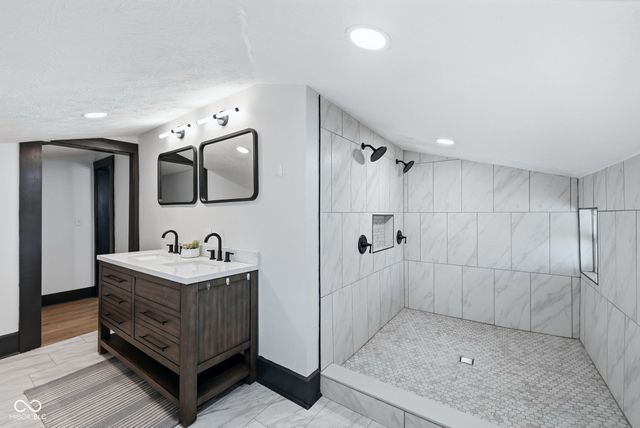 3752 Ruckle Street, Indianapolis, IN 46205