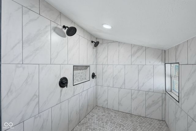 3752 Ruckle Street, Indianapolis, IN 46205