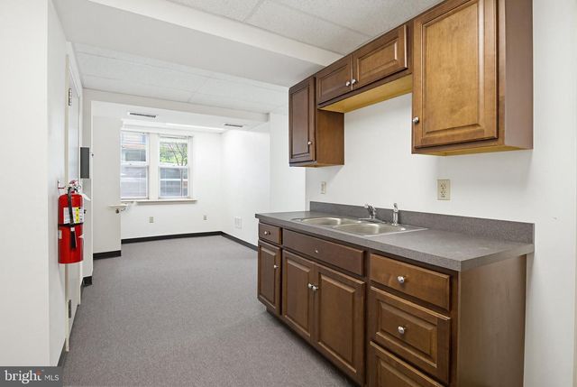 171 E KING ST, Lancaster, PA 17602