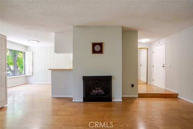 515 N Jackson 101, Glendale, CA 91206