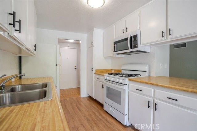 515 N Jackson 101, Glendale, CA 91206