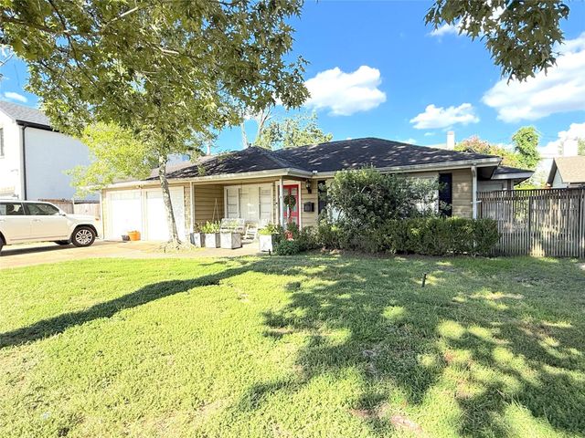 1434 Glourie Drive, Houston, TX 77055