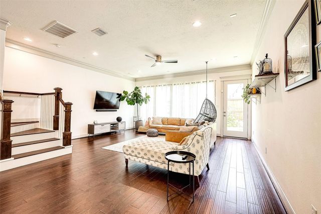5807 Kansas Street D, Houston, TX 77007