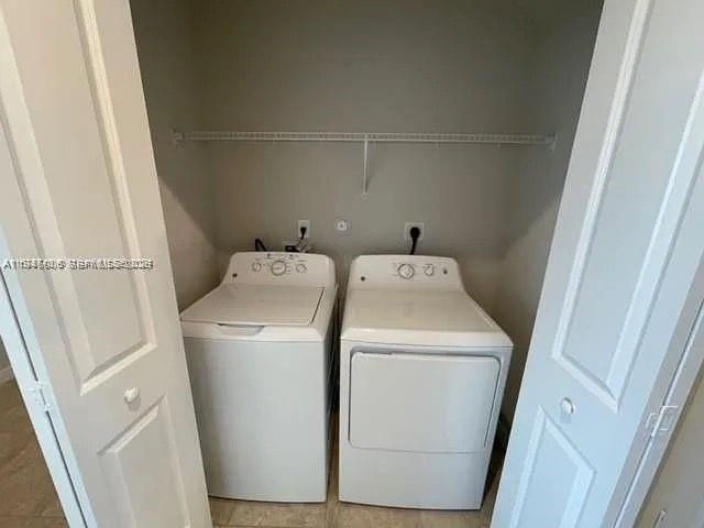 1025 NW 5th St, Florida City, FL 33034
