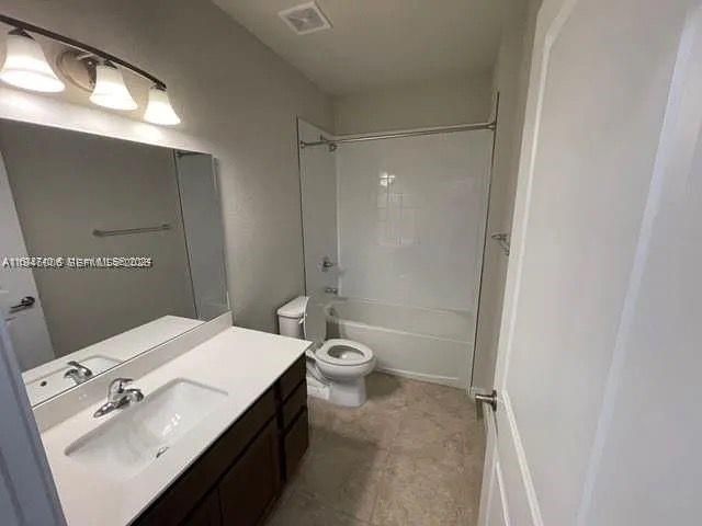 1025 NW 5th St, Florida City, FL 33034