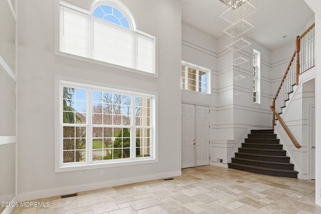 17 Meadow Run Court, Jackson, NJ 08527