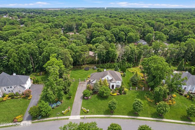 17 Meadow Run Court, Jackson, NJ 08527