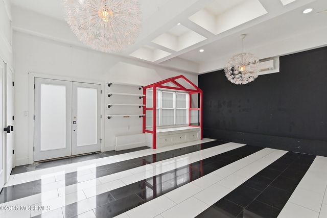 17 Meadow Run Court, Jackson, NJ 08527