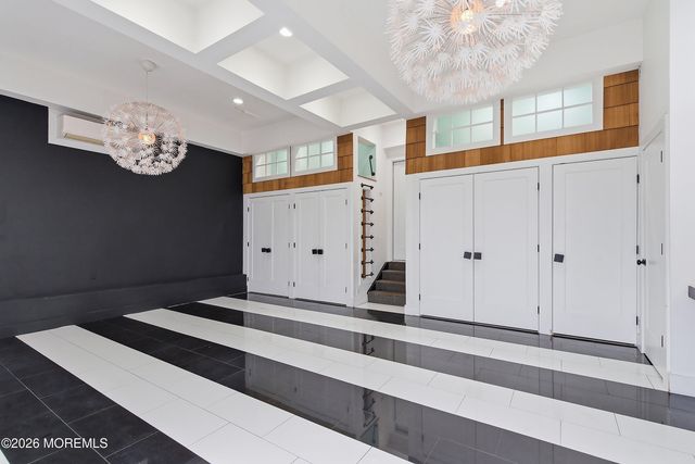 17 Meadow Run Court, Jackson, NJ 08527