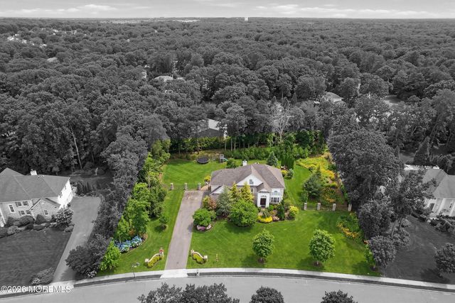 17 Meadow Run Court, Jackson, NJ 08527