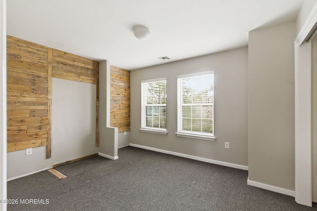 17 Meadow Run Court, Jackson, NJ 08527