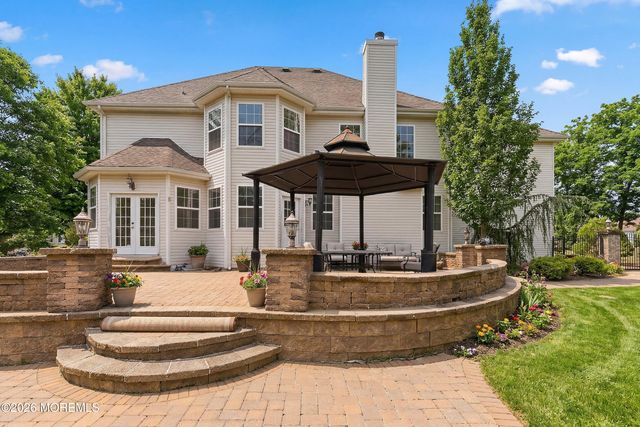 17 Meadow Run Court, Jackson, NJ 08527