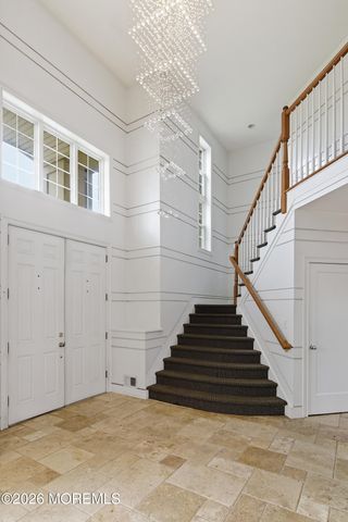 17 Meadow Run Court, Jackson, NJ 08527