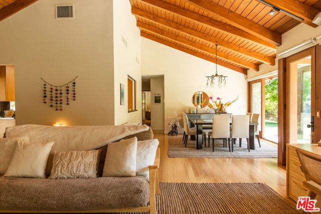 3626 Mandeville Canyon Road, Los Angeles, CA 90049